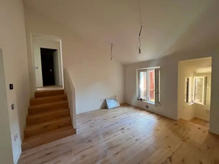 Appartamento quadrilocale in vendita in Via della Torre, Modena