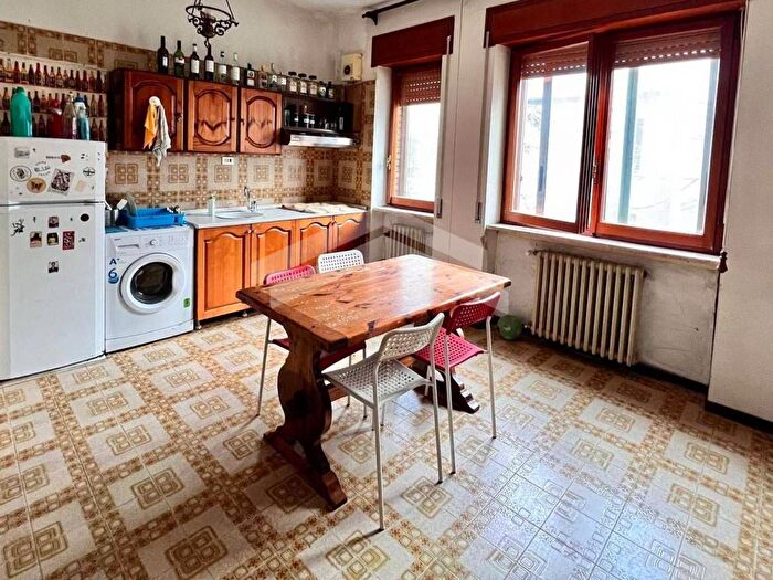 Appartamento con 5 locali in affitto in Via Duca dAosta, Semicentro, Campobasso