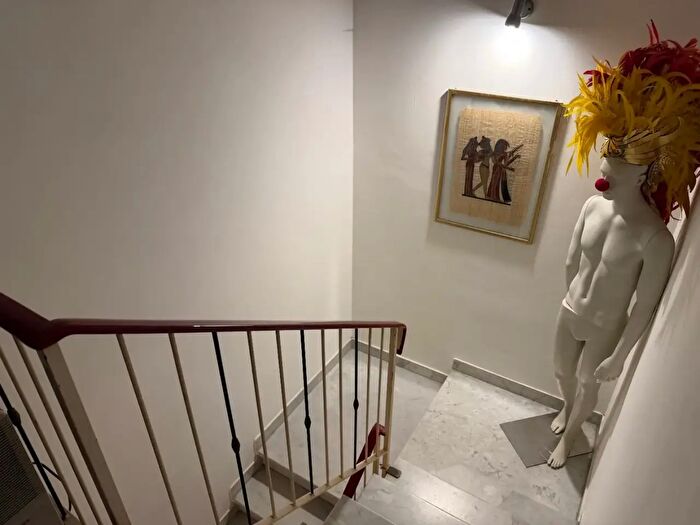 Casa con 5 locali in vendita in Viareggio