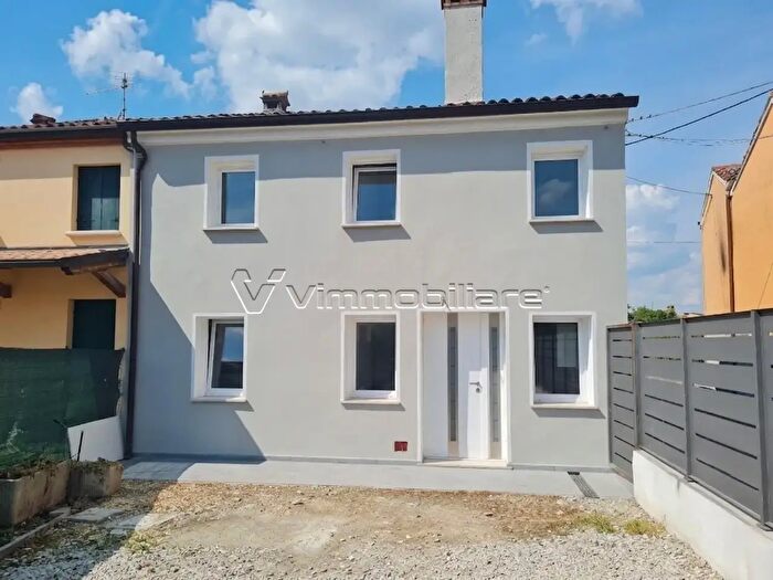 Casa con 5 locali in vendita in Via Croce di Pietra, Noventa Vicentina