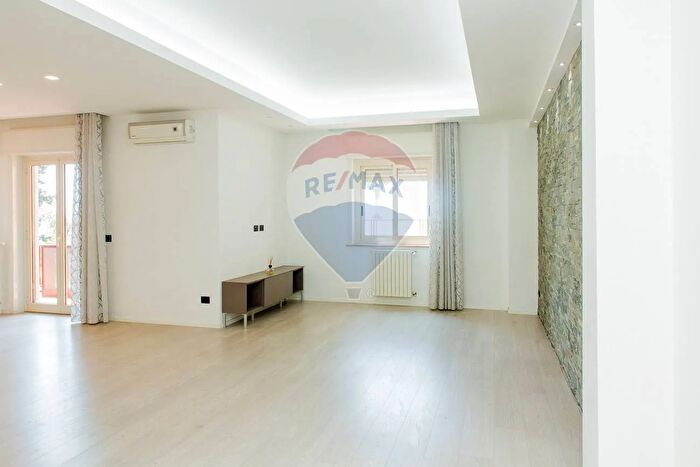 Appartamento quadrilocale in vendita in Via Matteo Ricci a, Catania