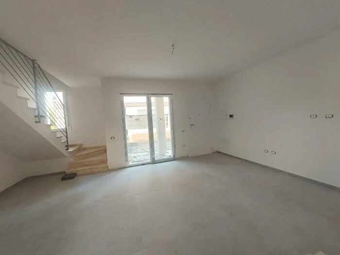 Casa quadrilocale in vendita in Sinnai