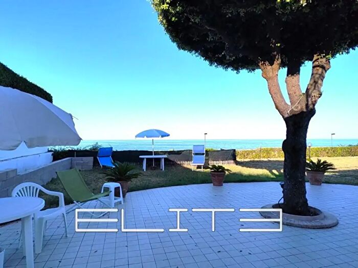 Appartamento con 6 locali in vendita in Numana