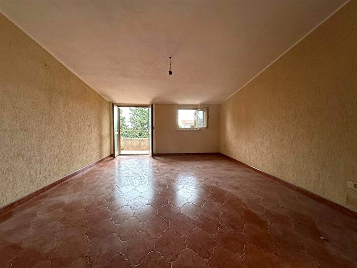 Appartamento trilocale in affitto in Sellia Marina