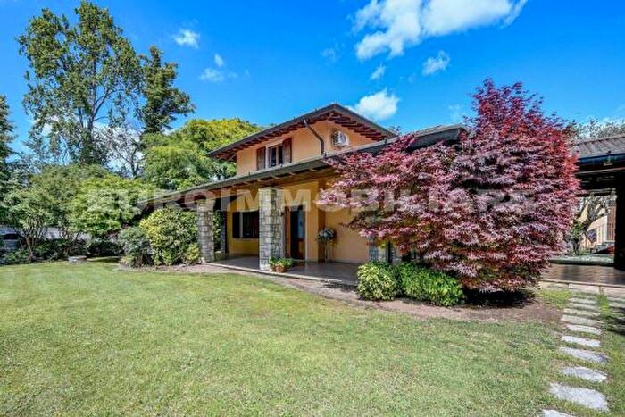 Casa con 6 locali in vendita in Via IV Novembre, Berlingo