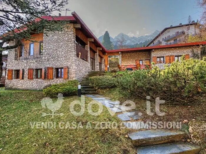 Casa con 6 locali in vendita in Via Drago, Oltre Il Colle