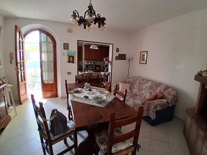 Casa con 5 locali in vendita in Via Gambacorti, Vecchiano