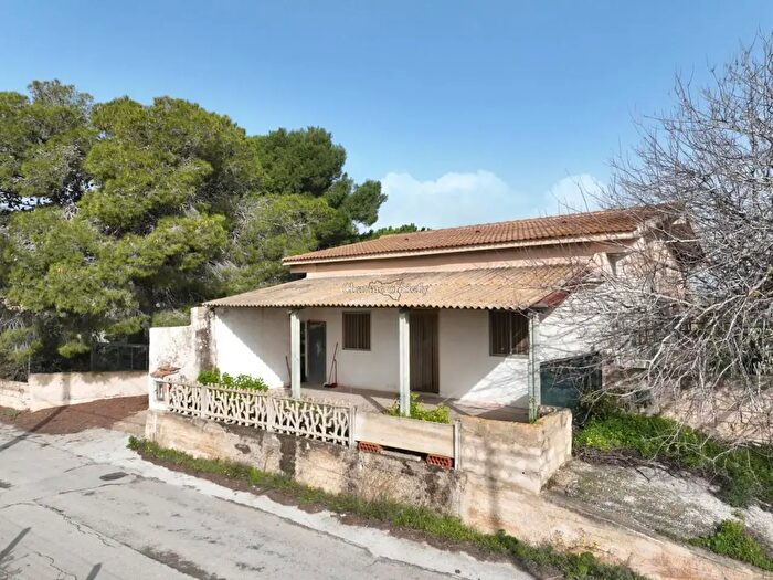 Casa trilocale in vendita in Ispica