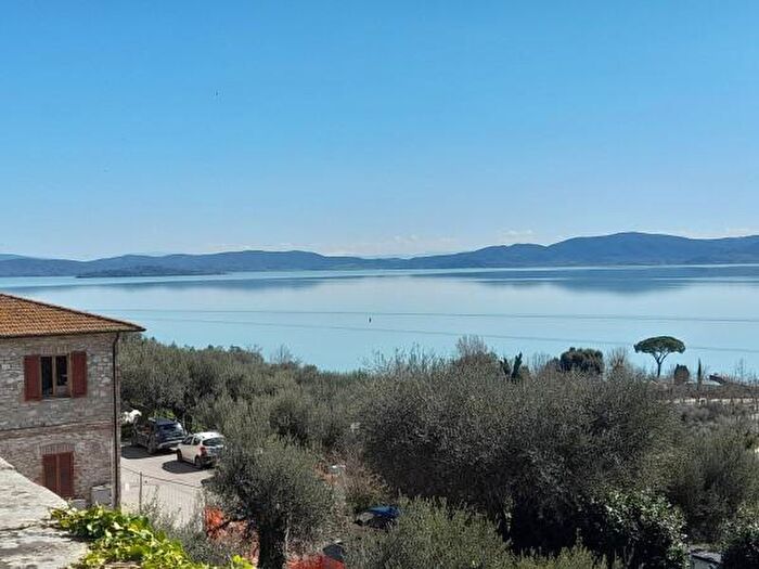 Casa con 6 locali in vendita in Via Cortonese, Tuoro Sul Trasimeno