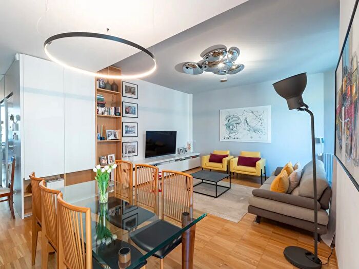 Appartamento trilocale in vendita in Via Lecco, Monza