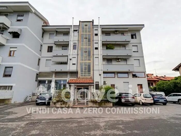 Appartamento trilocale in vendita in Via della Resistenza, Corbetta