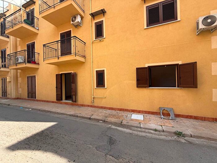 Appartamento quadrilocale in affitto in Via Consolare, Centro, Santa Flavia