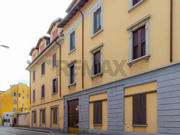 Appartamento monolocale in affitto in Via Lisiade Pedroni, Milano