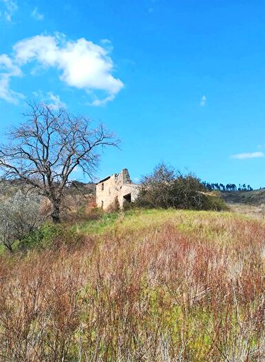 Casa con 6 locali in vendita in Pomarance