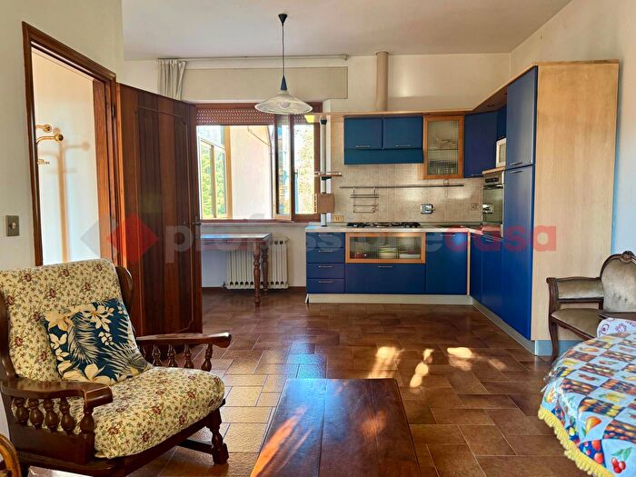 Appartamento quadrilocale in vendita in Via di Renaio Piano di Coreglia, Coreglia Antelminelli