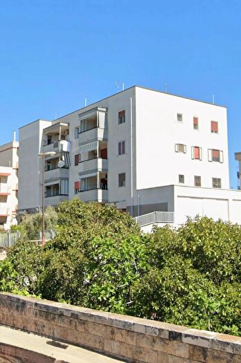 Appartamento trilocale in vendita in Via Michelangelo Buonarroti, Monopoli