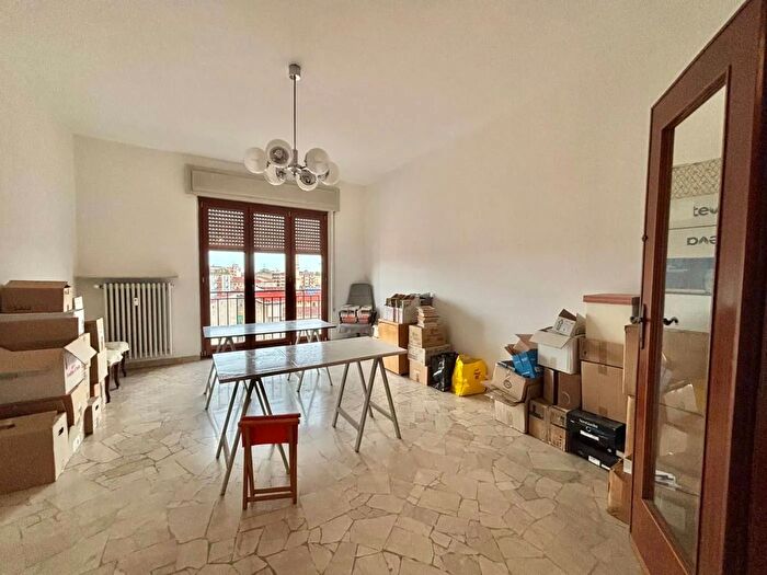 Appartamento quadrilocale in vendita in Via del Carmine Vigevano, Vigevano