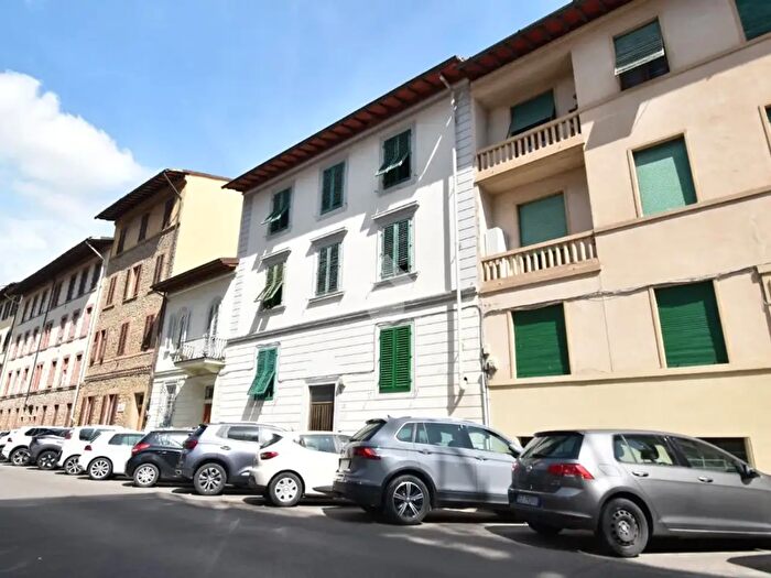 Appartamento trilocale in vendita in Via Benedetto Accolti, Firenze