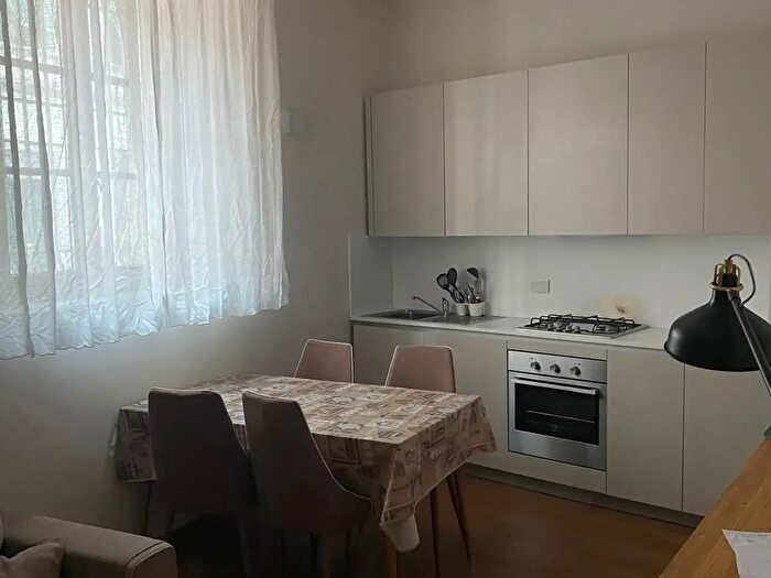 Appartamento trilocale in affitto in Pisa