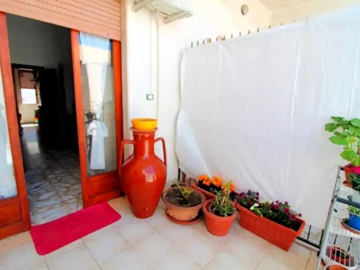 Appartamento con 5 locali in vendita in Via Galileo Ferraris b, Grottaglie