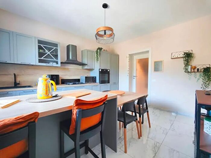 Casa con 6 locali in vendita in Via Pietro l Aretino, San Giuliano Terme