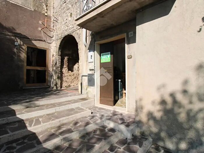 Appartamento quadrilocale in vendita in Via Circonvallazione, Salisano
