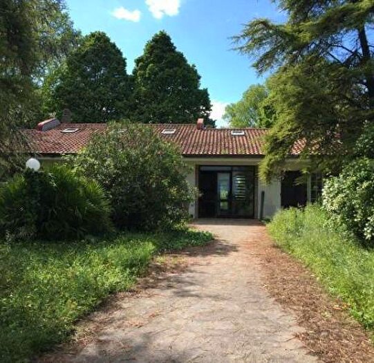 Casa con 6 locali in vendita in Cesenatico