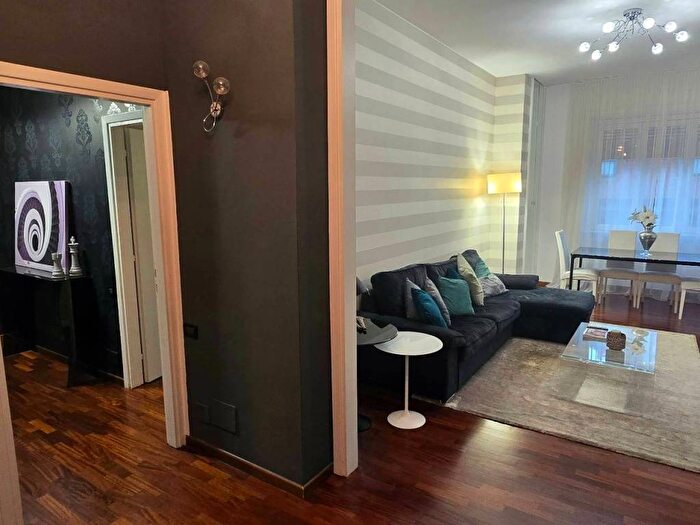 Appartamento bilocale in affitto in Via Luigi Anelli, Quadronno Crocetta, Milano