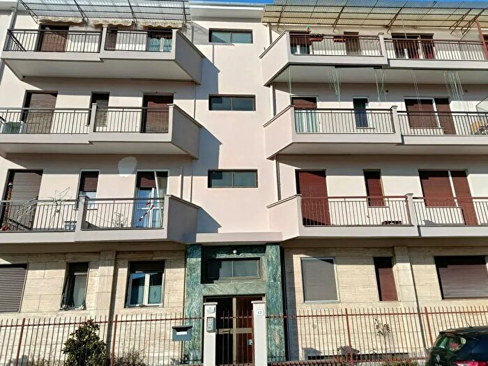 Appartamento quadrilocale in vendita in Via Isonzo, Casale Monferrato