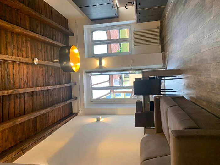 Appartamento monolocale in affitto in Via Monte Cengio, Milano