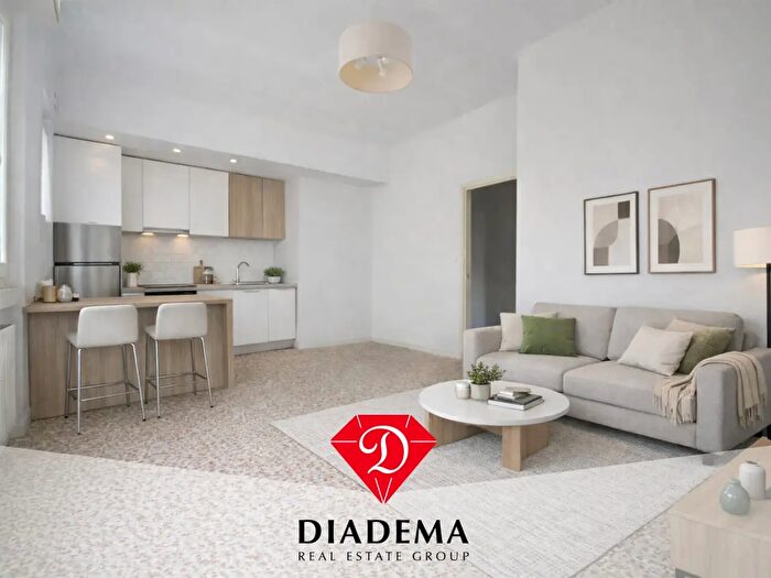 Appartamento bilocale in vendita in Via Solferino, Caronno Varesino