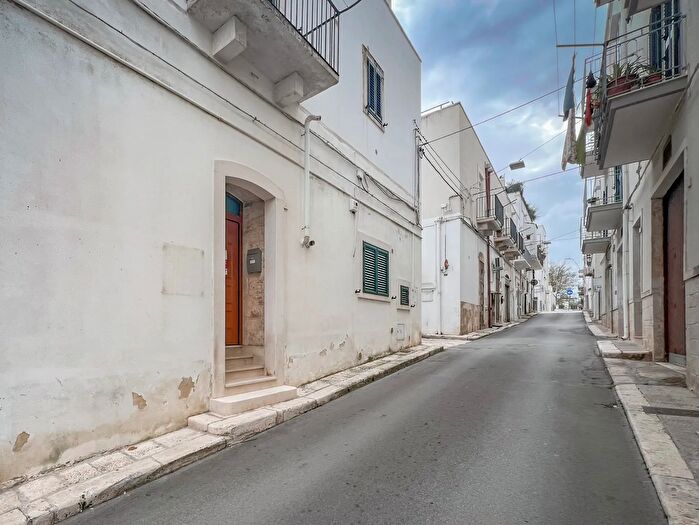 Appartamento trilocale in vendita in Noci