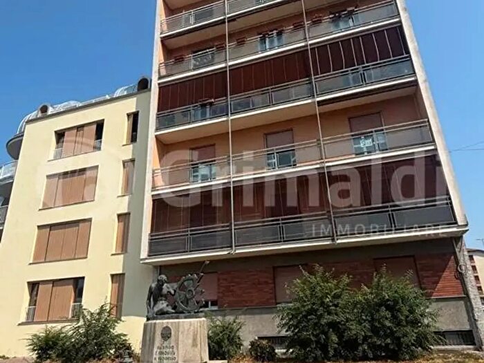 Appartamento trilocale in vendita in Via Ginibissa, Abbiategrasso