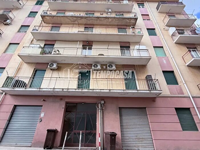 Appartamento trilocale in vendita in Via Giuseppe Sciva, Messina