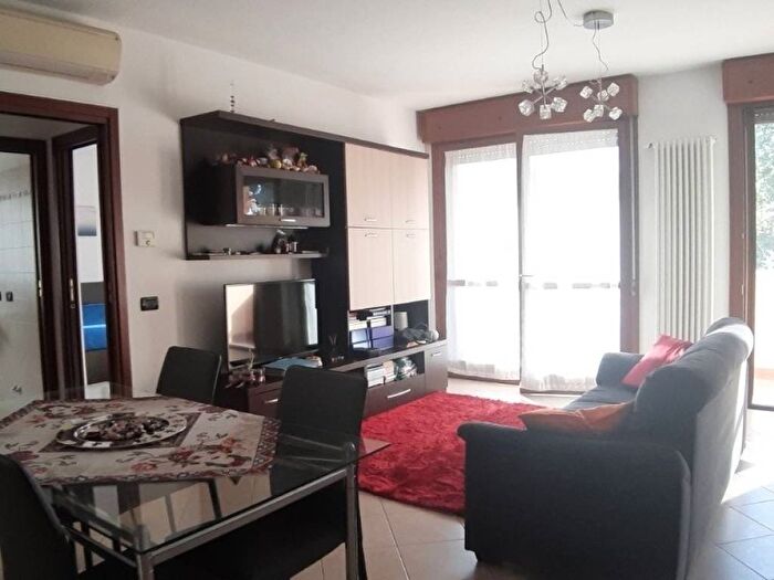 Appartamento trilocale in affitto in Via Giuseppe Fabbri, Fabbri Fossanova, Ferrara