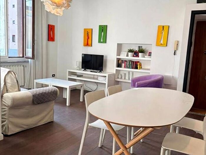 Appartamento bilocale in affitto in Via Giovanni Schiaparelli, Centrale, Milano
