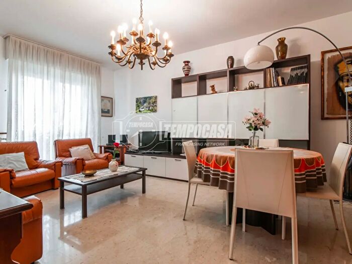 Appartamento trilocale in vendita in Via Conciliazione, Olgiate Olona