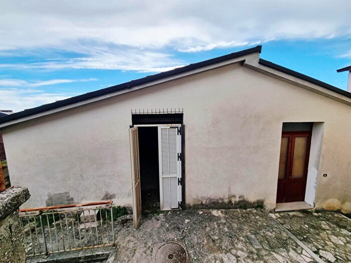 Appartamento bilocale in vendita in Via Olmo, Montefusco