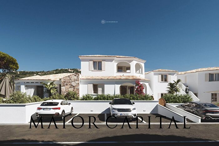 Casa quadrilocale in vendita in Via Amendola, Budoni