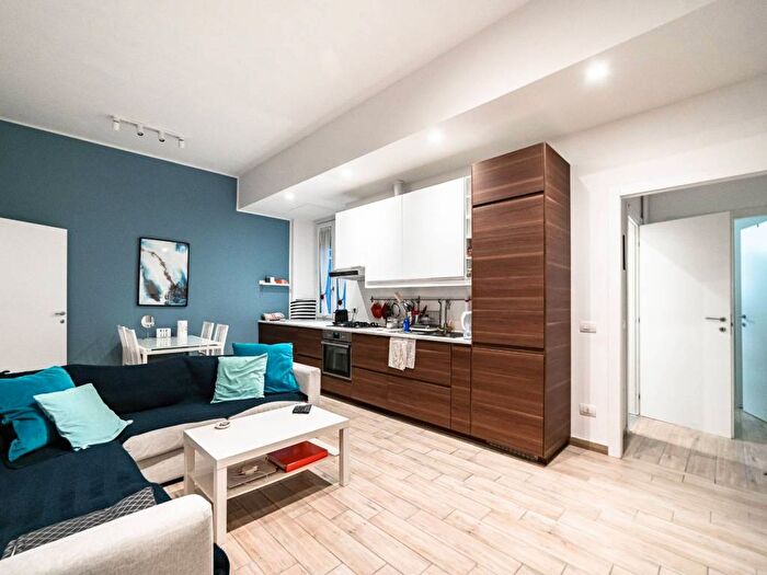 Appartamento trilocale in affitto in Via Giovanni Pacini, Città Studi, Milano