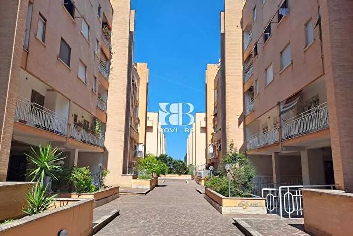 Appartamento quadrilocale in vendita in Via Margaret Mead RomaCecchignola, Roma