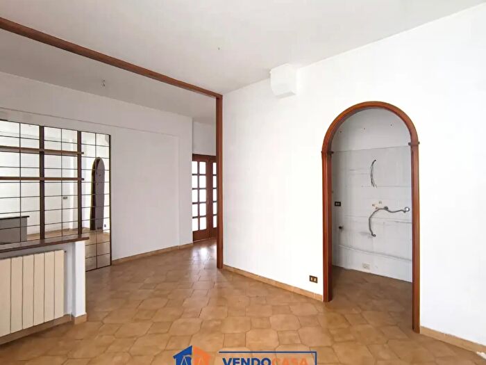 Appartamento quadrilocale in vendita in Via Maciocio, Savona