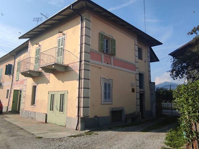 Appartamento con 5 locali in affitto in Via Paschera San Defendente, Paschera San Defendente Sottana, Caraglio