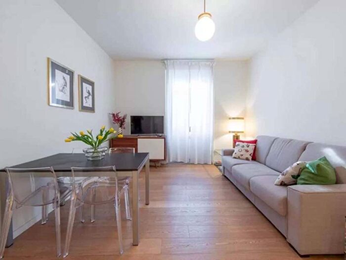 Appartamento bilocale in affitto in Via Federico Confalonieri, Isola, Milano