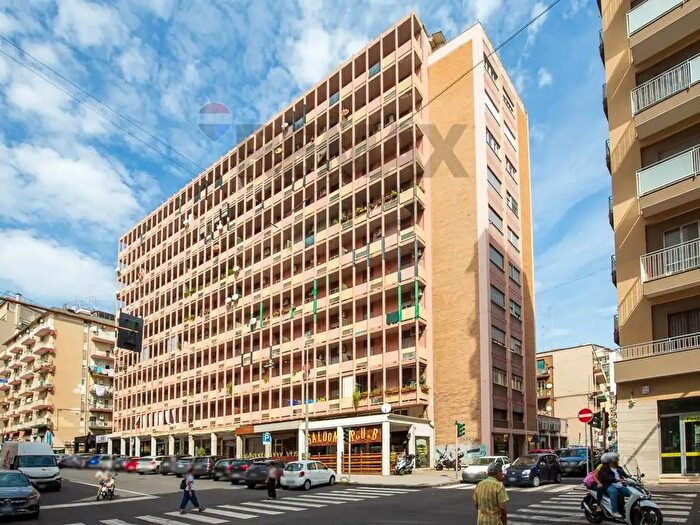 Appartamento quadrilocale in vendita in Via Livorno, Catania