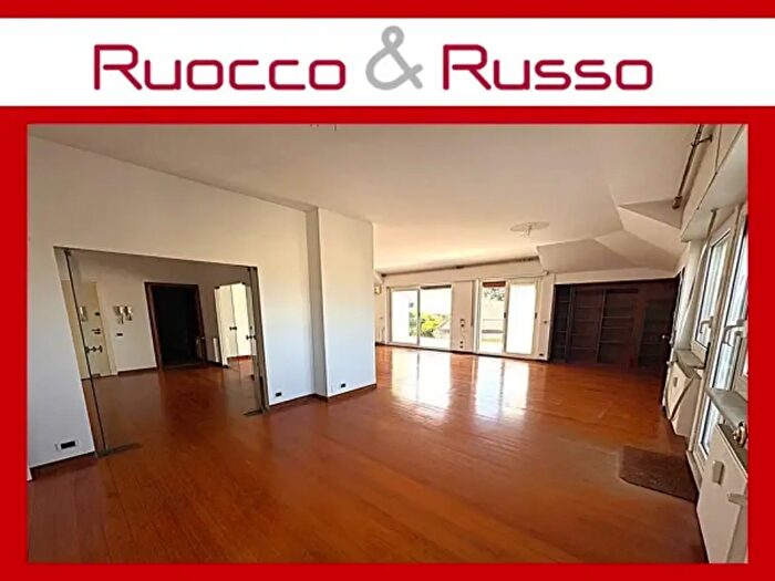 Appartamento con 6 locali in vendita in Via Siena, Genova