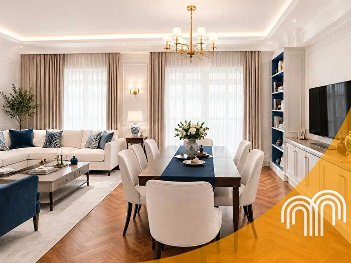 Appartamento con 6 locali in vendita in Via Principi dAcaja, Torino