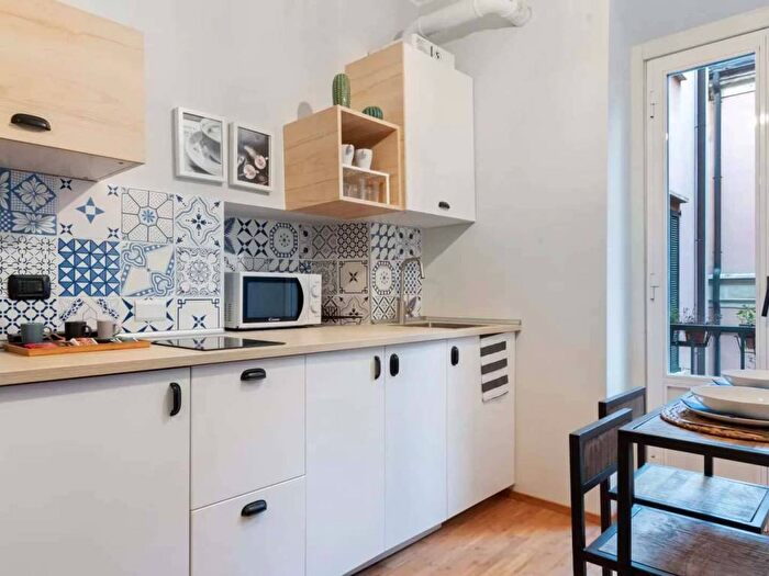Appartamento in affitto in Via Novi, Solari, Milano