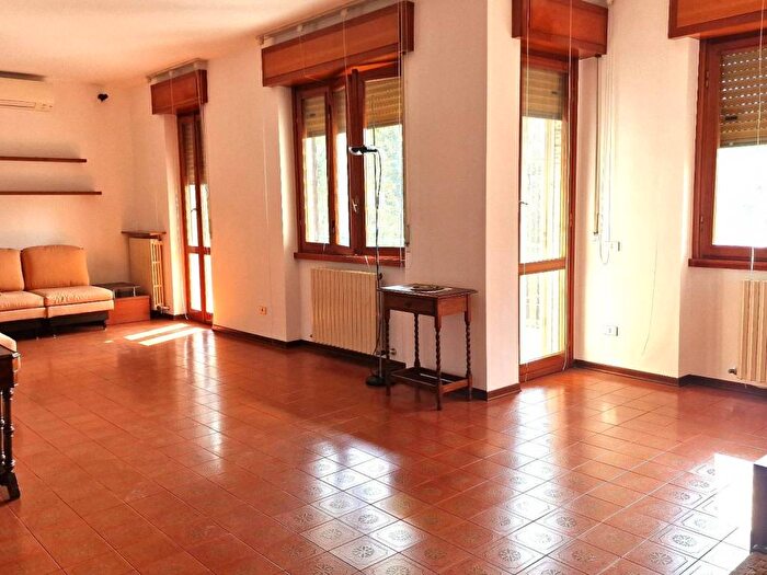 Appartamento trilocale in affitto in Viale Assunta, Centro, Cernusco sul Naviglio