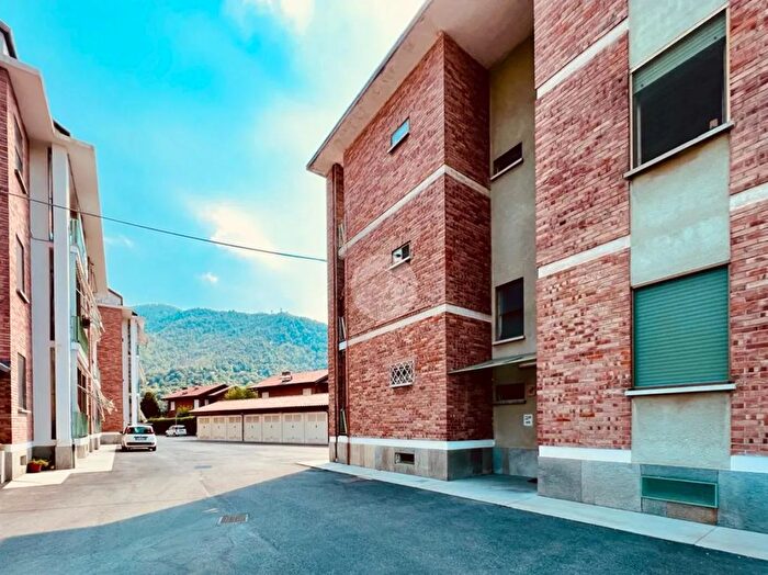 Appartamento bilocale in vendita in Via Torino, Lanzo Torinese